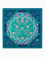 Esme Mat in Tube